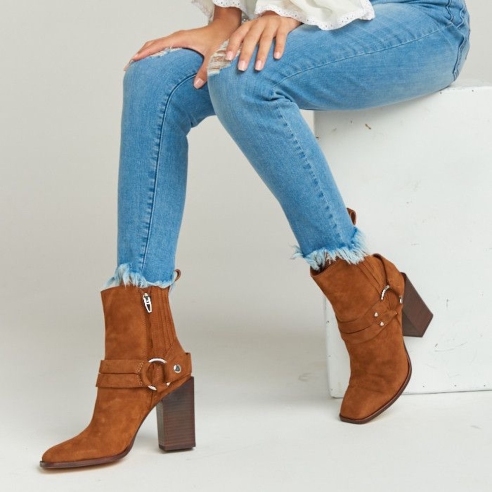 NWT Dolce Vita Isara Suede Boot Brown Size 8